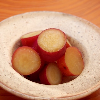 お弁当のすき間に！簡単さつまいものレモン煮